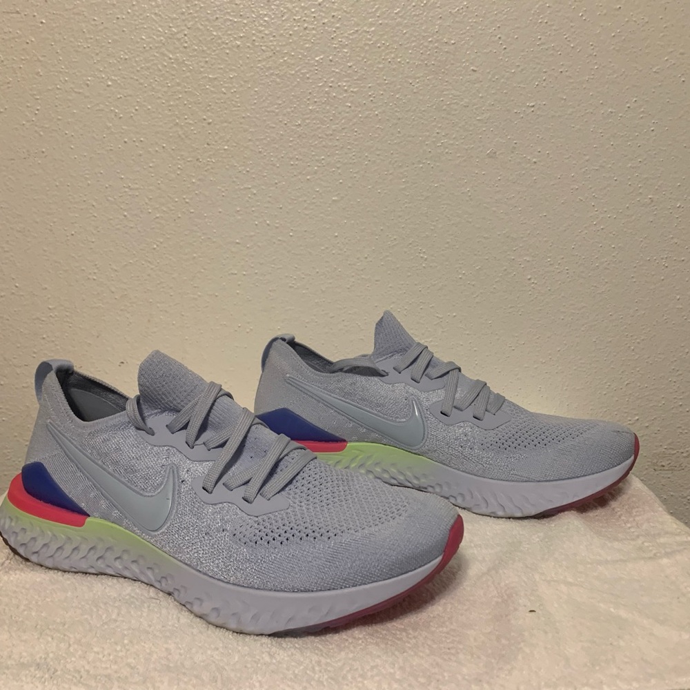 Nike Tennis Shoes